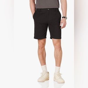 Amazon Essentials Men's Slim-Fit 9" Short